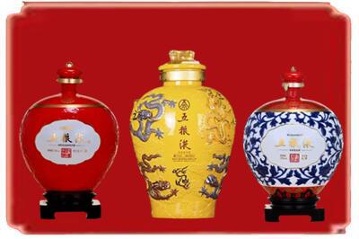 霞山区烟酒回收五粮液各种摆件.jpg